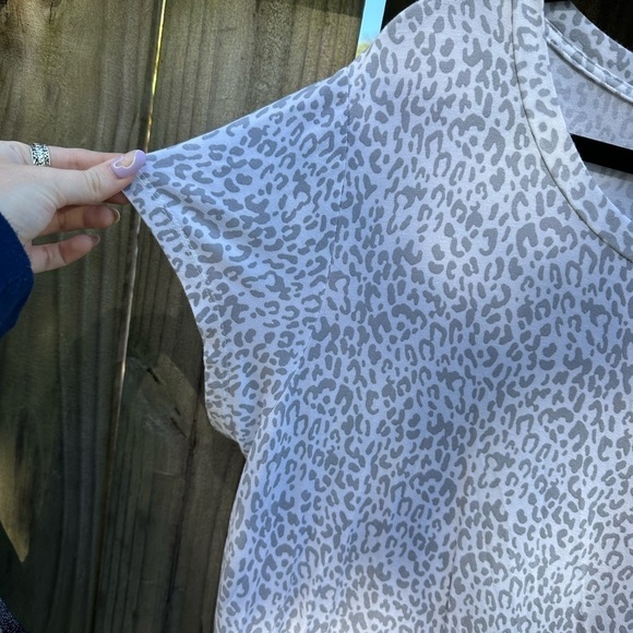 Sealy Cozy Modal Blend Stretchy Jersey Knit Snow Leopard Sleeper T Shirt Dress - Picture 3 of 6